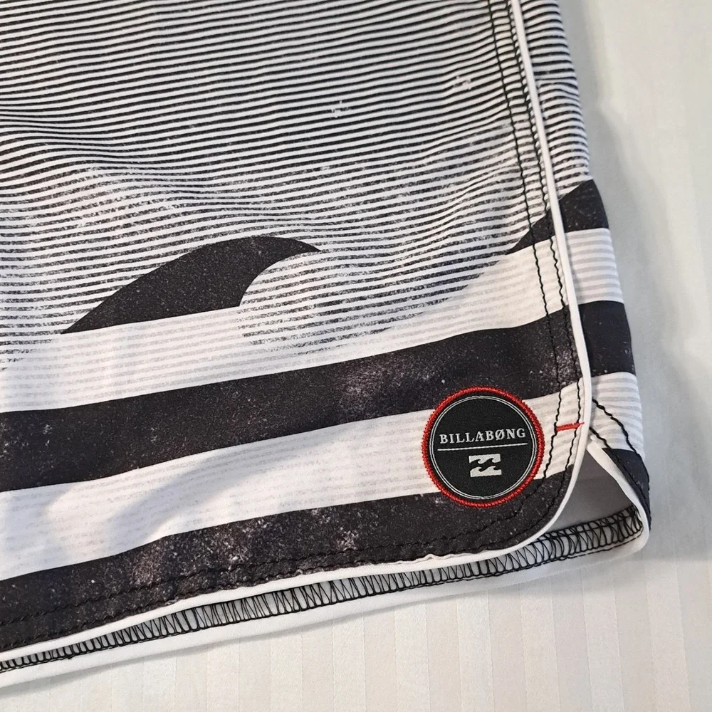 Billabong Platinum X Men's 44 PX3‎ Shorts Gray Drawstrings Stars USA Flag